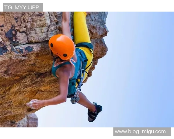 攀岩之巅：深入了解上海攀岩队的默契与协作精神